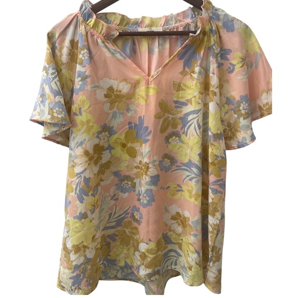 entro Tops - Women's M Floral Print Ruffle Neck Short Sleeve Flowy Romantic Spring Multicolor